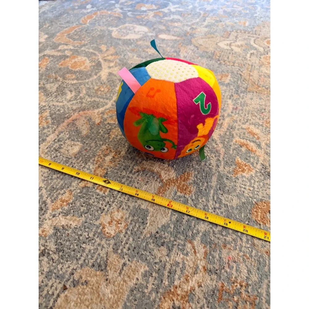 Move2Play Hilariously Interactive Baby Ball with Music &‎ Sound Effects